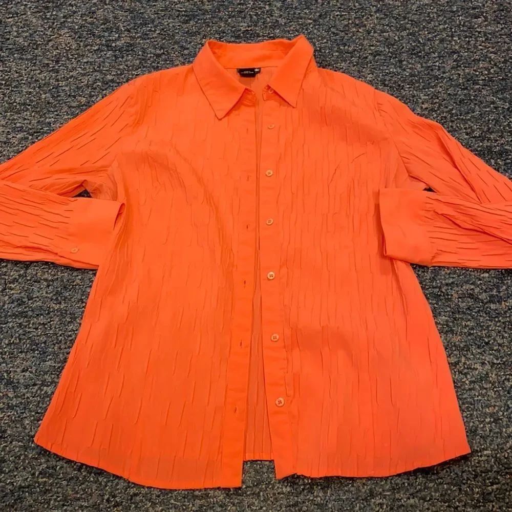 East 5th Coral Color button Down Top sz. XL